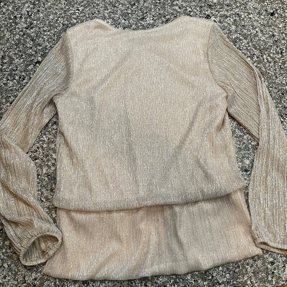 MSK Gold and Rhinestone Slit Bat Wing Sleeve Sparkle Blouse Size Large - Picture 7 of 13